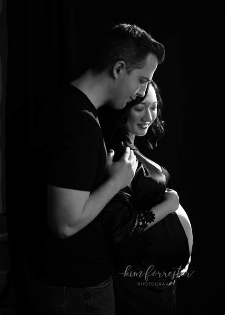 Capturing Life: The Beauty Of Artistic Black And White Maternity Photos